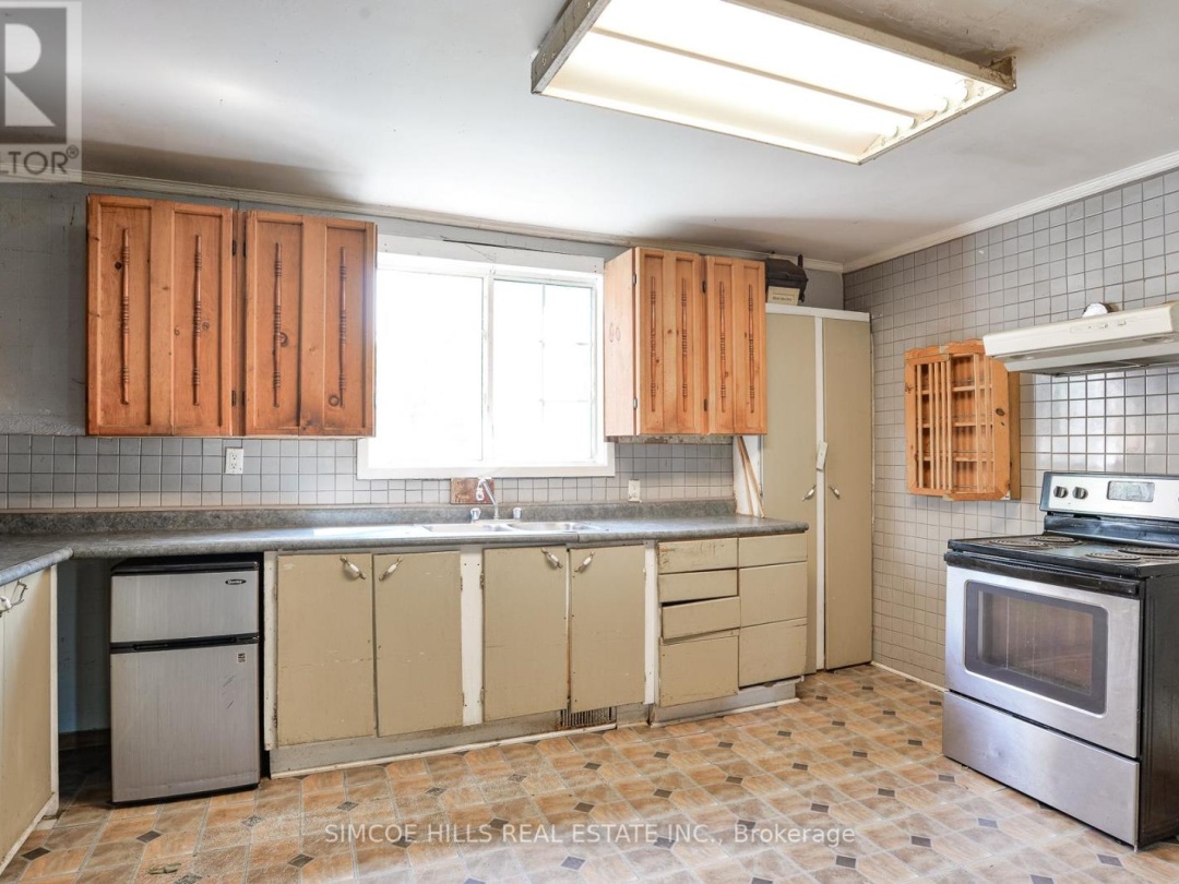 236 Front Street S, Orillia