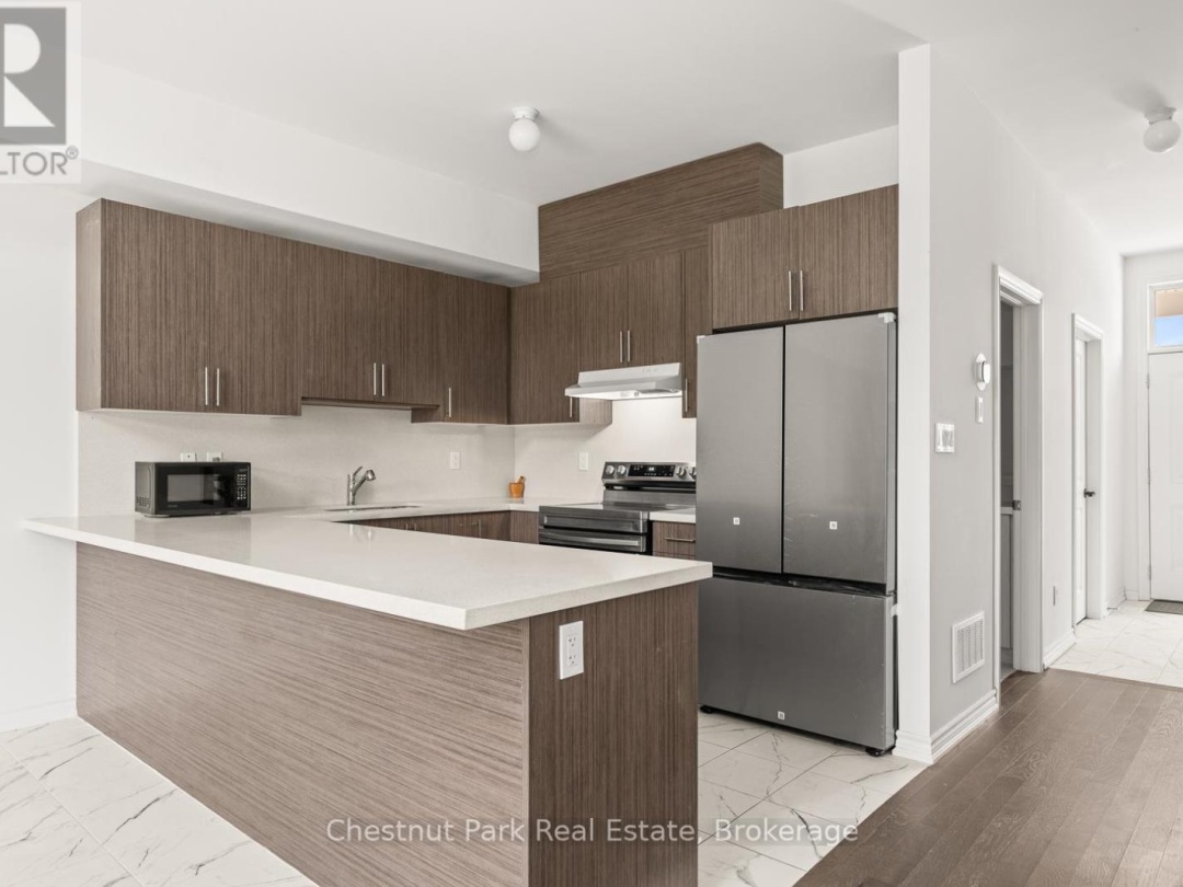 6 TURNBERRY COURT, 