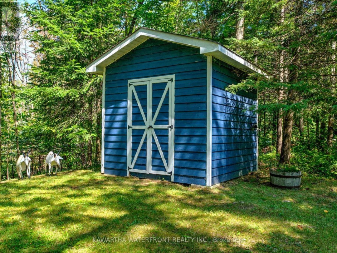 11 Woodworth Drive, Four Mile Lake