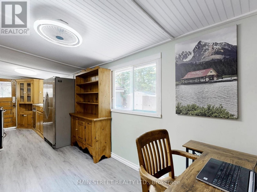 2 Ceadarhurst Avenue, Sturgeon Lake