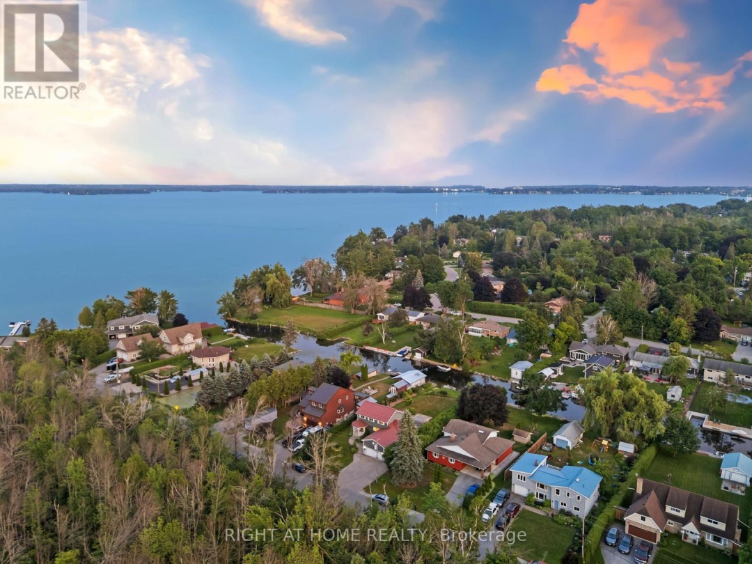 1415 CUNNINGHAM CRESCENT, 