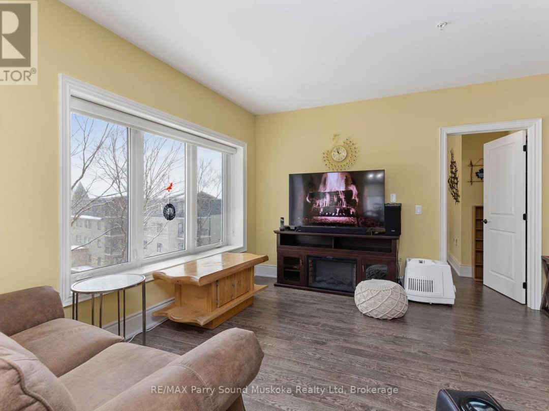 303 - 11B SALT DOCK ROAD, 