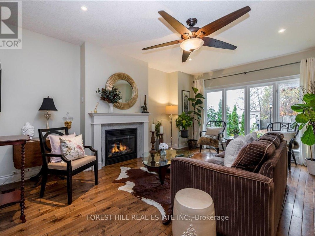 10 - 10 INVERMARA COURT, Lake Simcoe