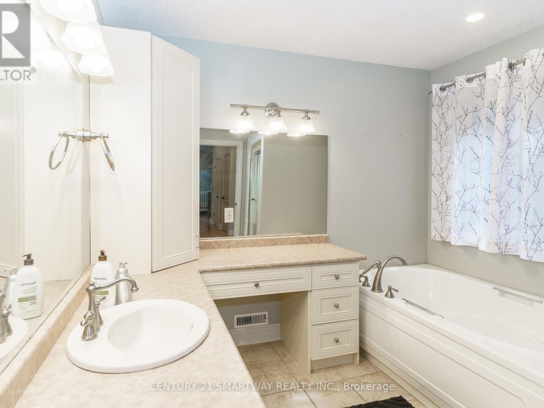 1066 TALLY-HO WINTER PARK ROAD, 