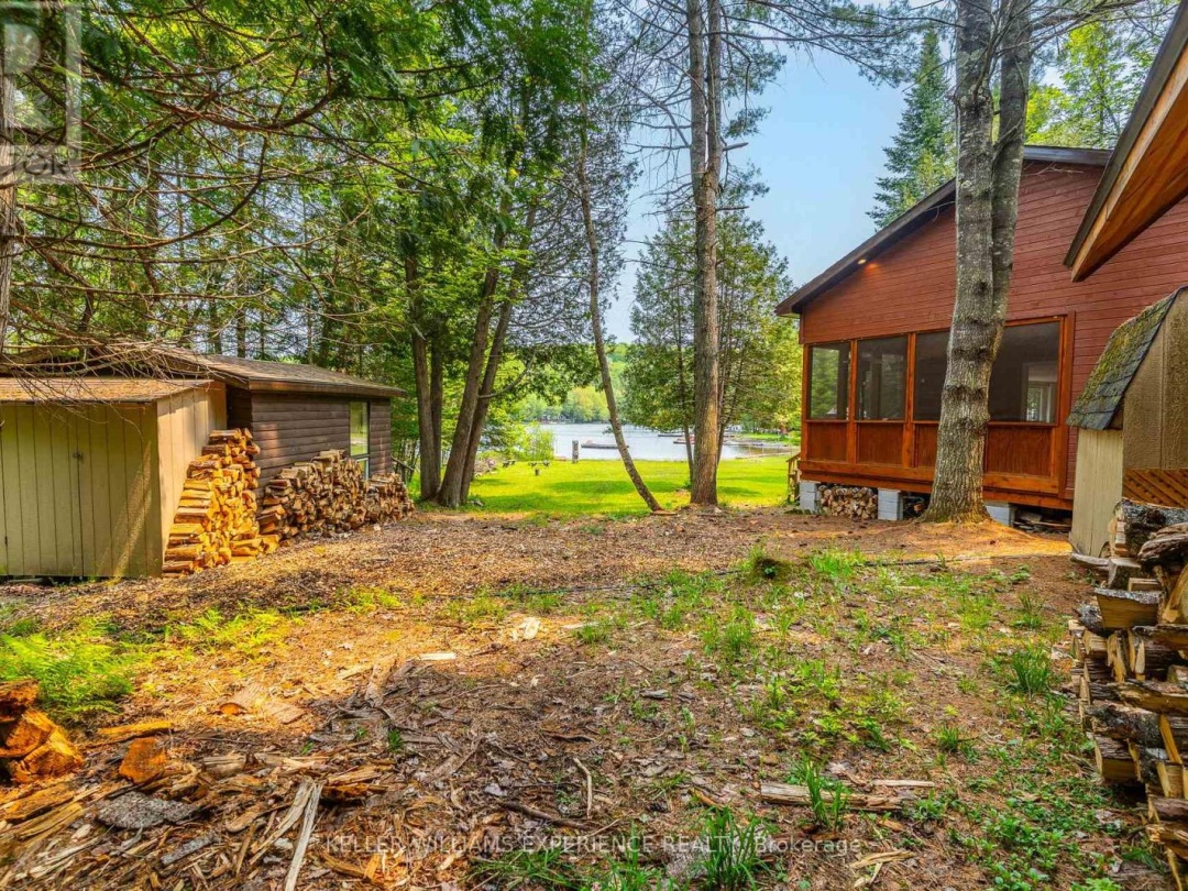 1049 Elsie Bay Road, Horseshoe Lake