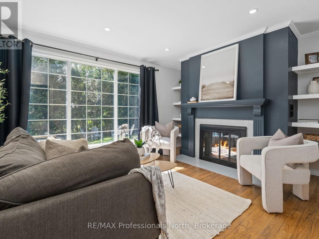16 BROBST FOREST CRESCENT, 