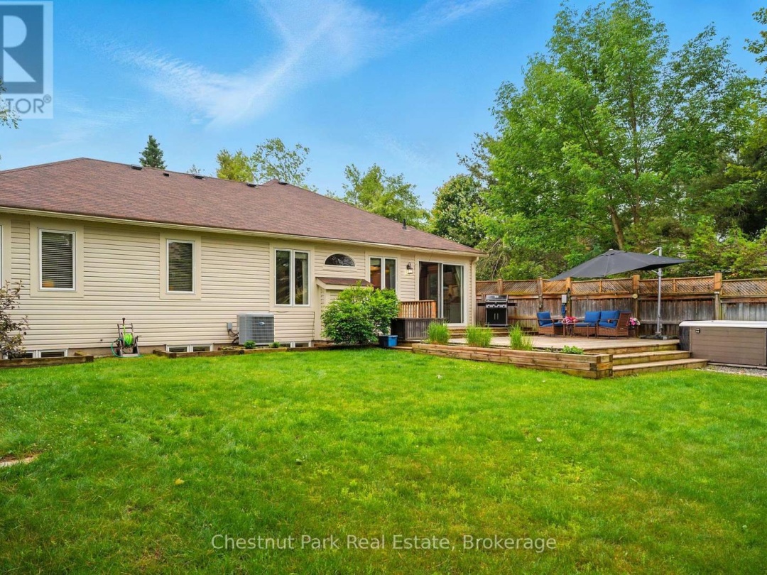 33 CLEARBROOK TRAIL, 