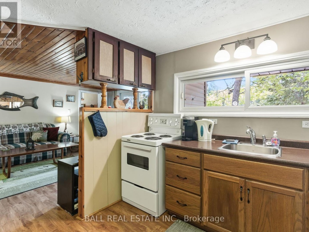 73 SUNSET COURT, Little Bald Lake