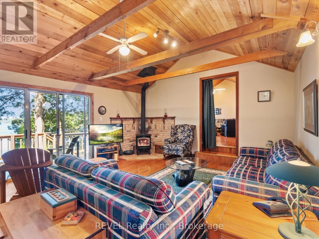 1077 Rignalls Road E, Wood Lake