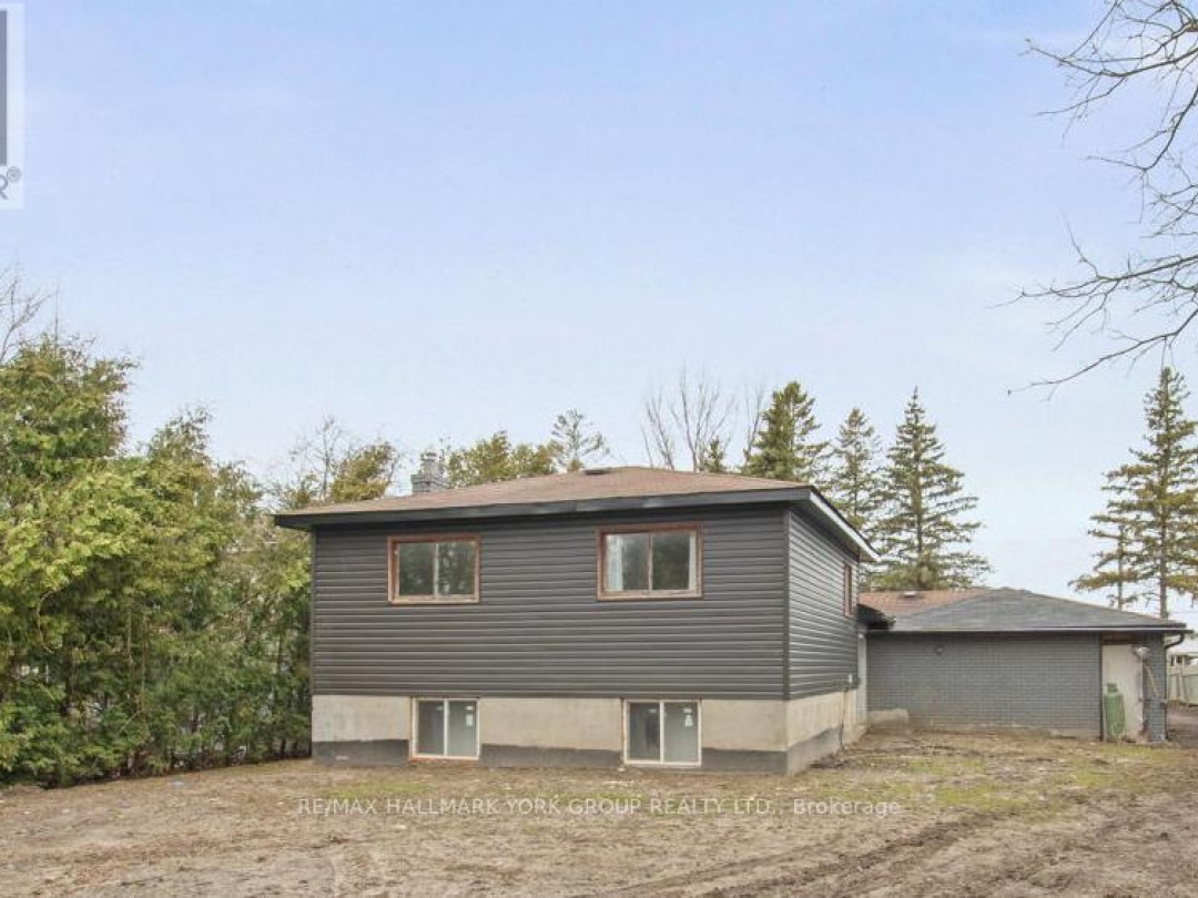 24115 Thorah Park Boulevard, Lake Simcoe