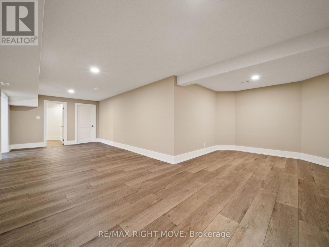 1348 HAWK RIDGE CRESCENT, 