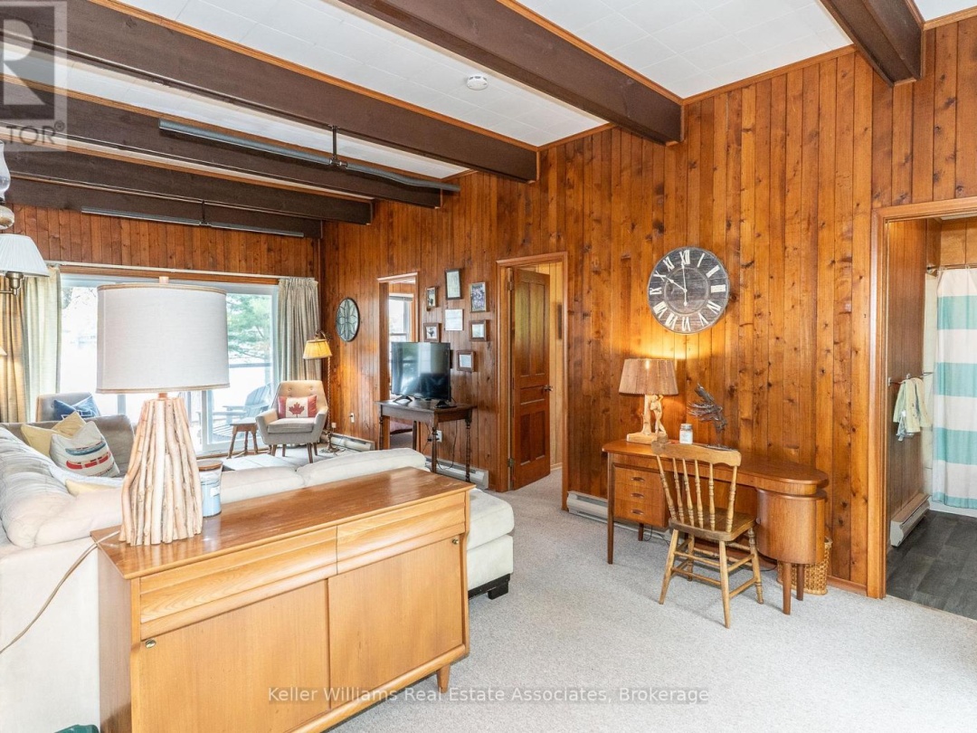Unit 2 1200 North Shore Drive, Gull Lake