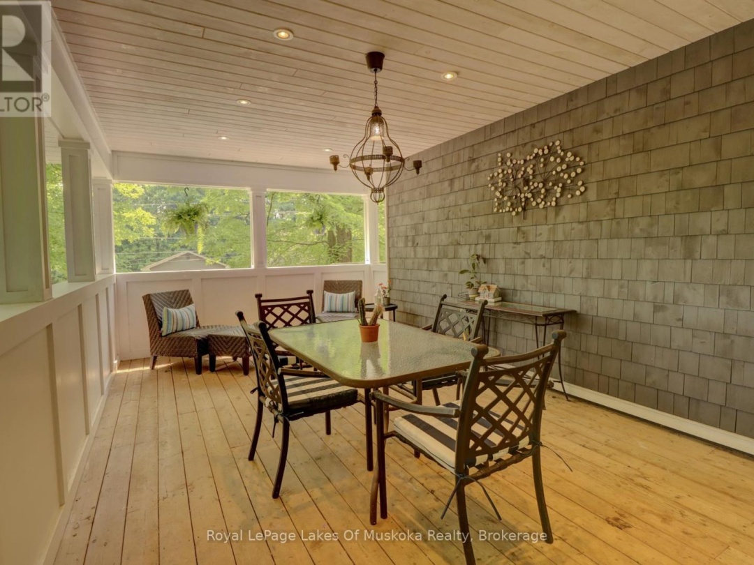 38 FLORENCE STREET W, 