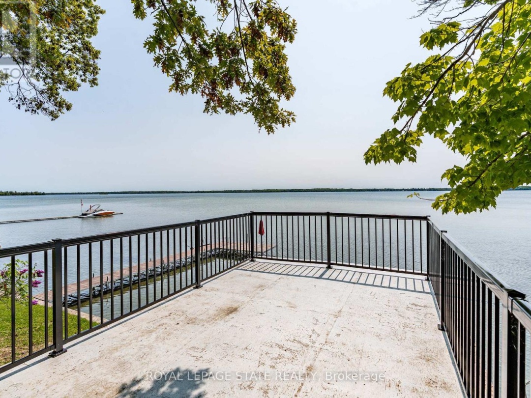 2703 LAKESIDE DRIVE, 