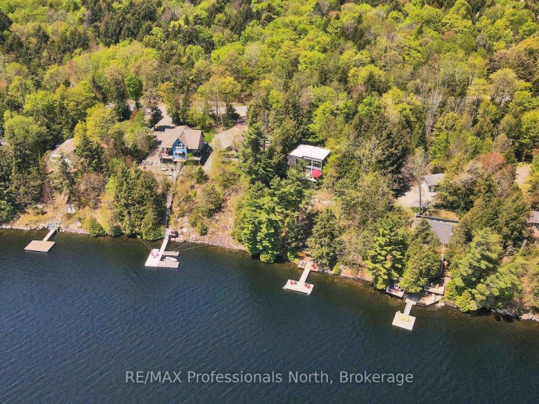 1004 Lipton Drive, Kennisis Lake