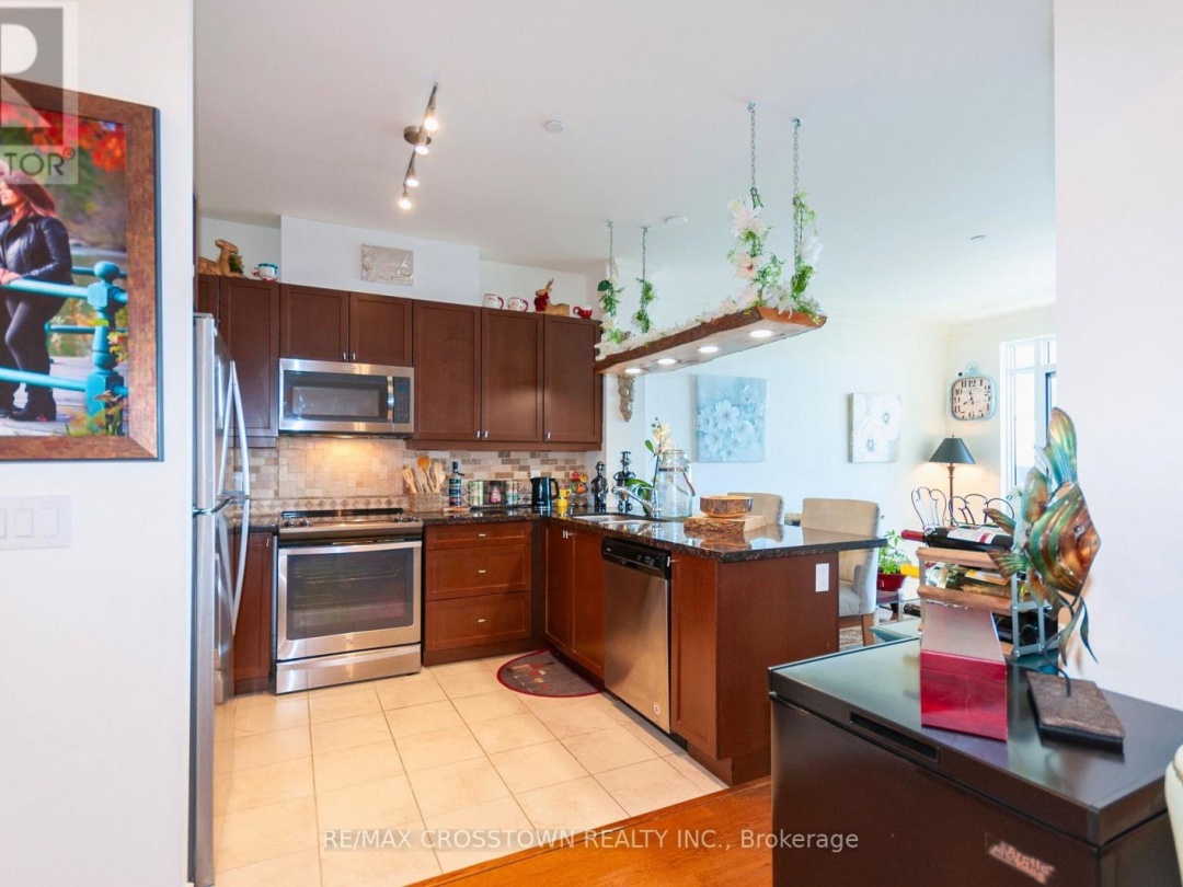 401 90 Orchard Point Road, Lake Simcoe