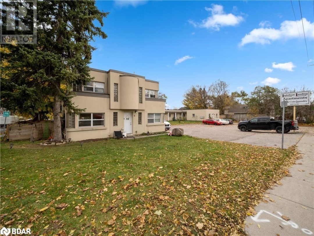 320 Laclie Street, Orillia