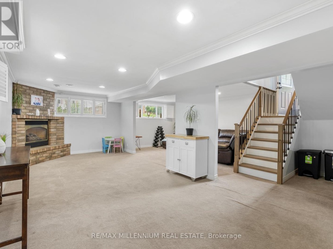 39 TOBOGGAN HILL DRIVE, 