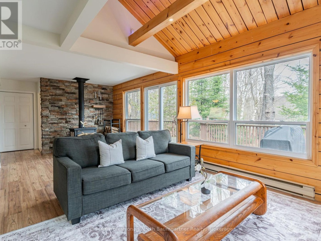 1071 Crabbe Lane, Cranberry Lake