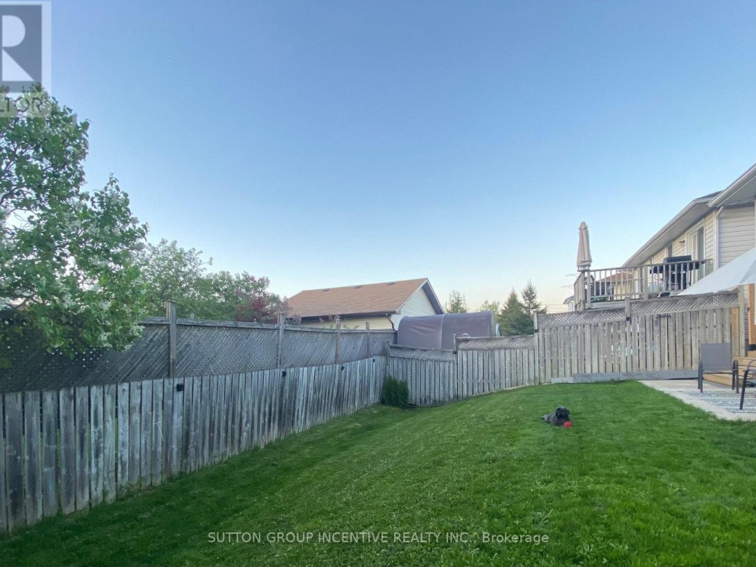 28 Courtney Crescent, Orillia