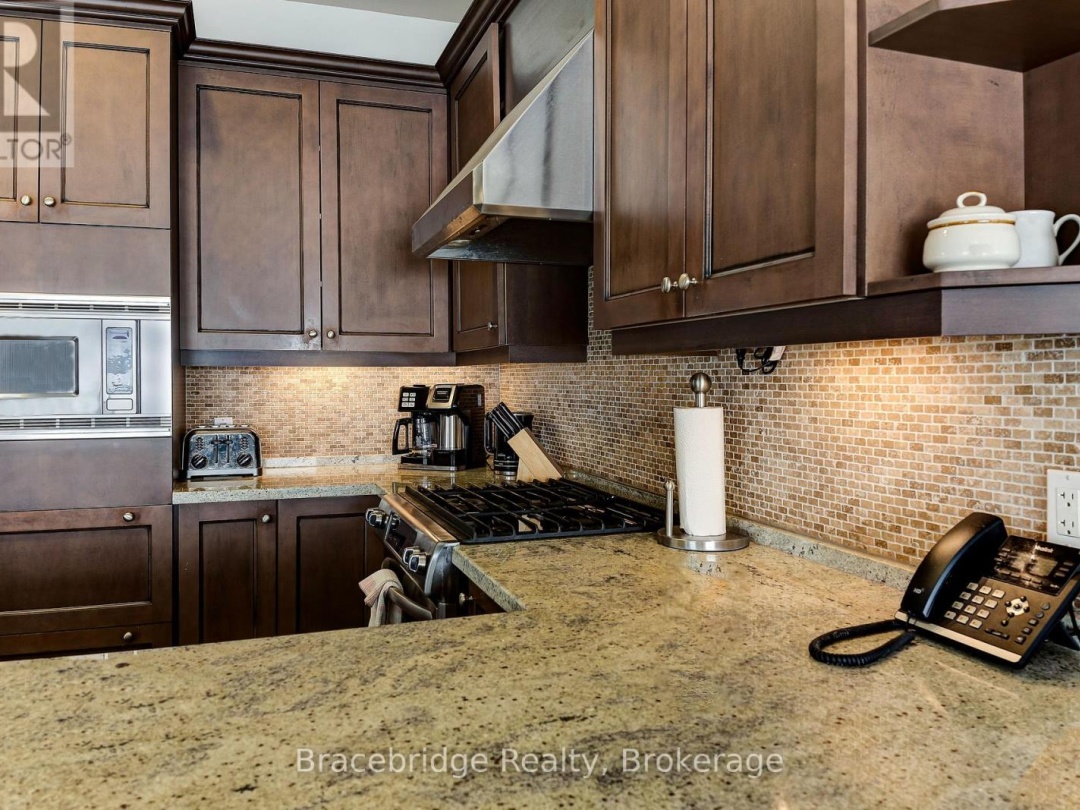 1869 MUSKOKA RD 118 W HIGHWAY, 