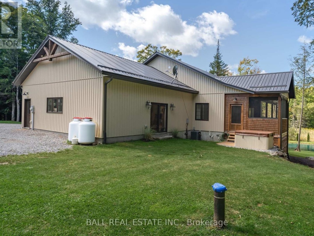 201 Northern Avenue, Trent Lakes