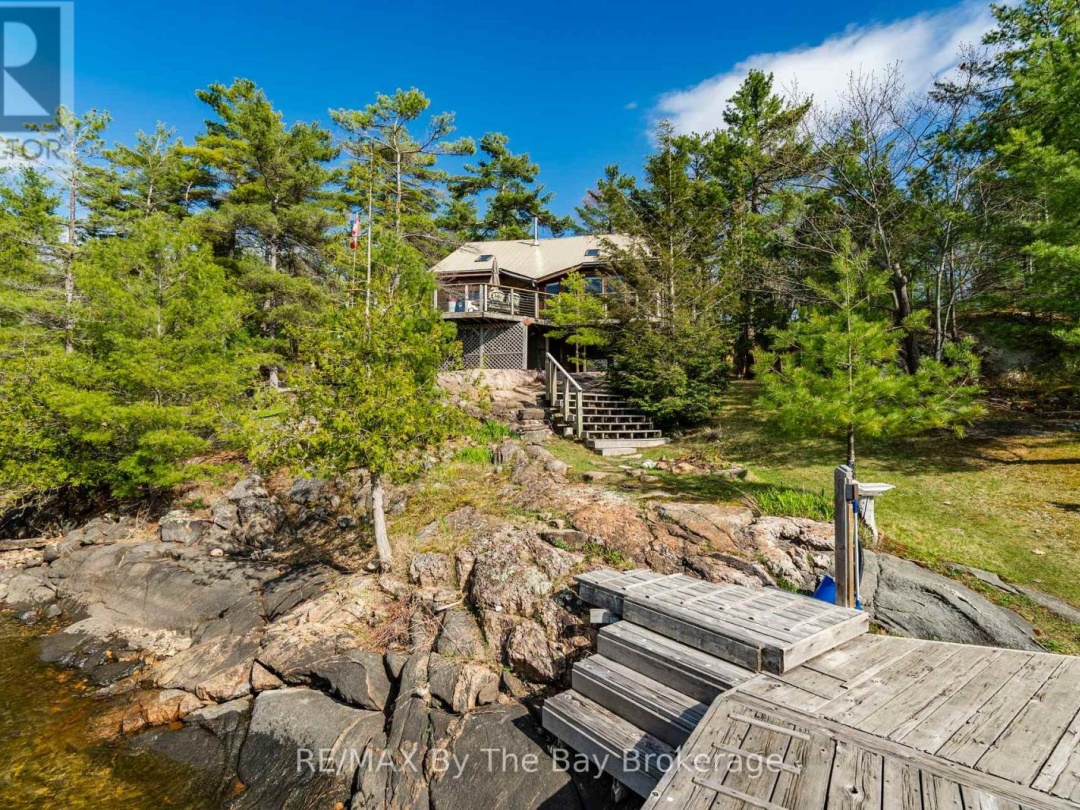 3888 Is 820/Mermaid Is, Georgian Bay