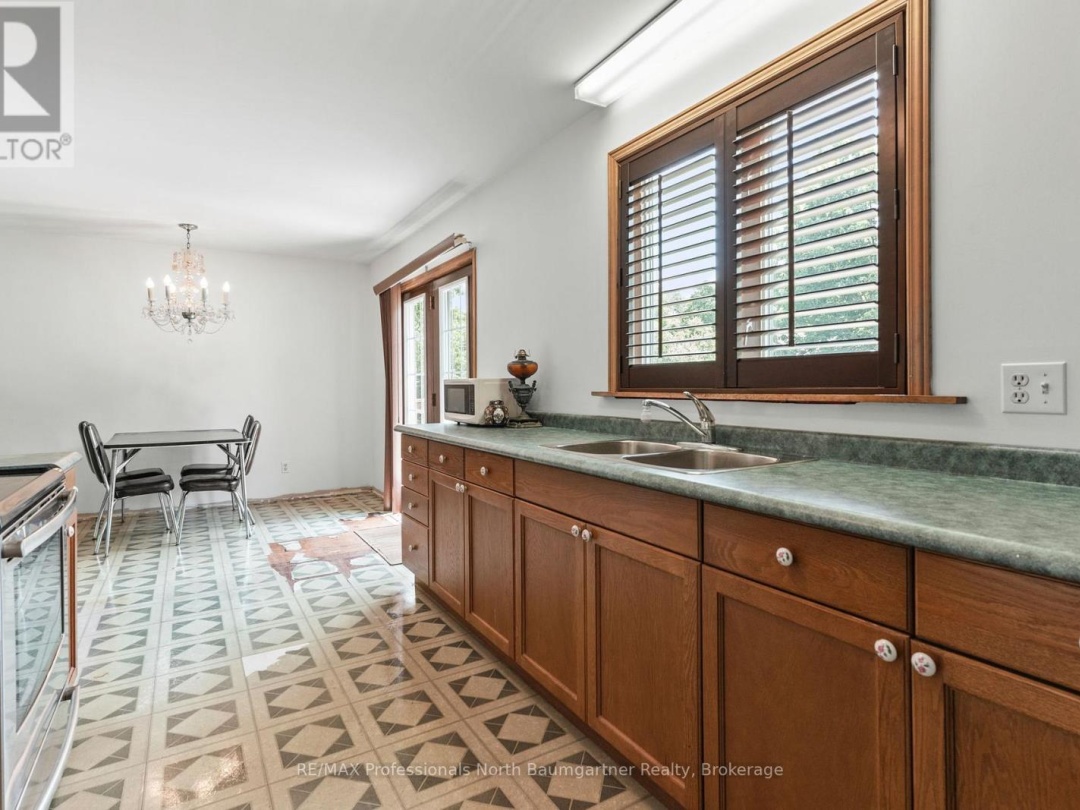 1144 BOSHKUNG LAKE ROAD, 