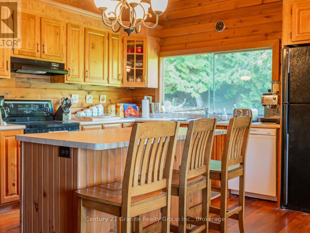 118 Griffin Drive, Four Mile Lake