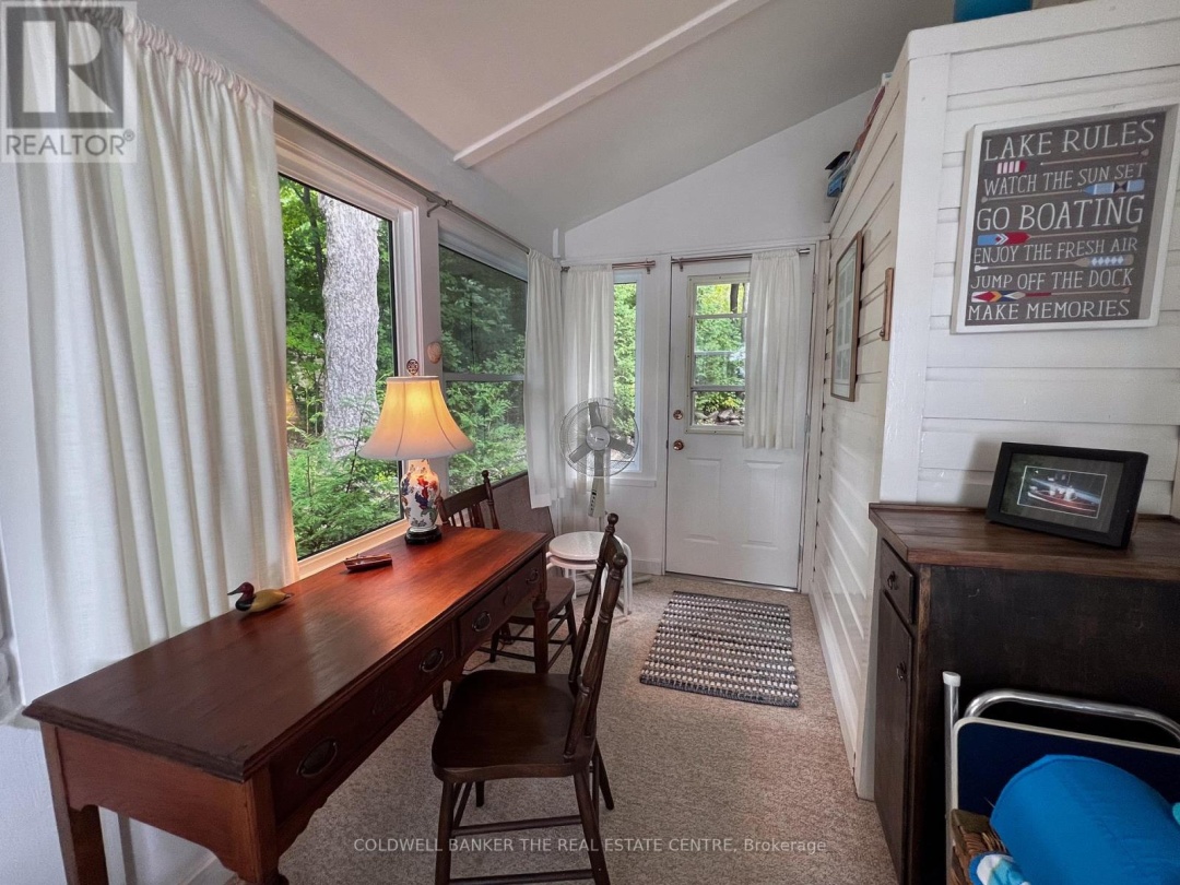 85 Grove Road, Cameron Lake