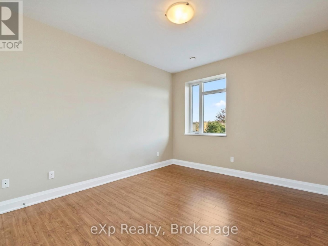 308 - 20D SILVER BIRCH COURT, 