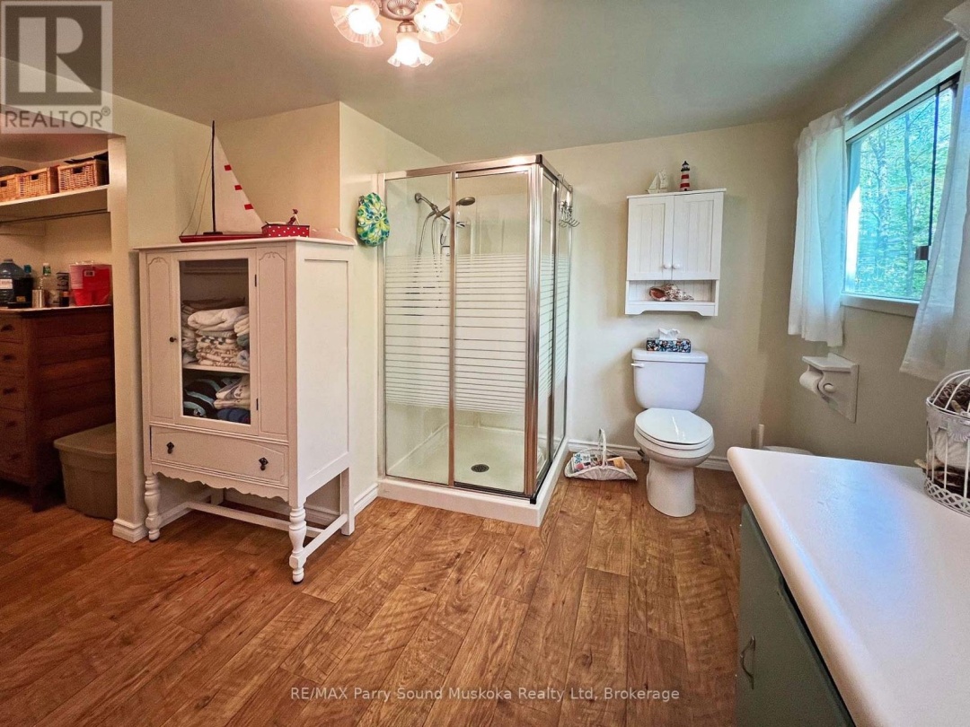 586 Rose Island Drive, Georgian Bay