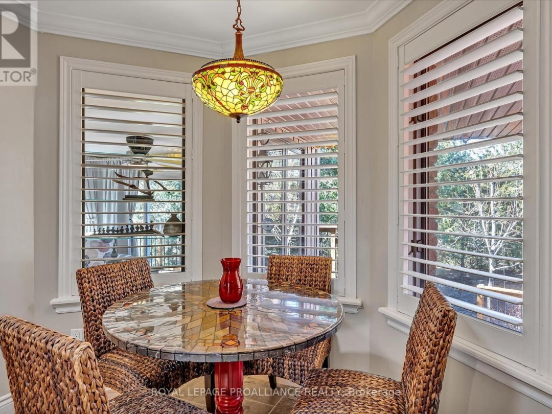2 Patricia Place, Pigeon Lake
