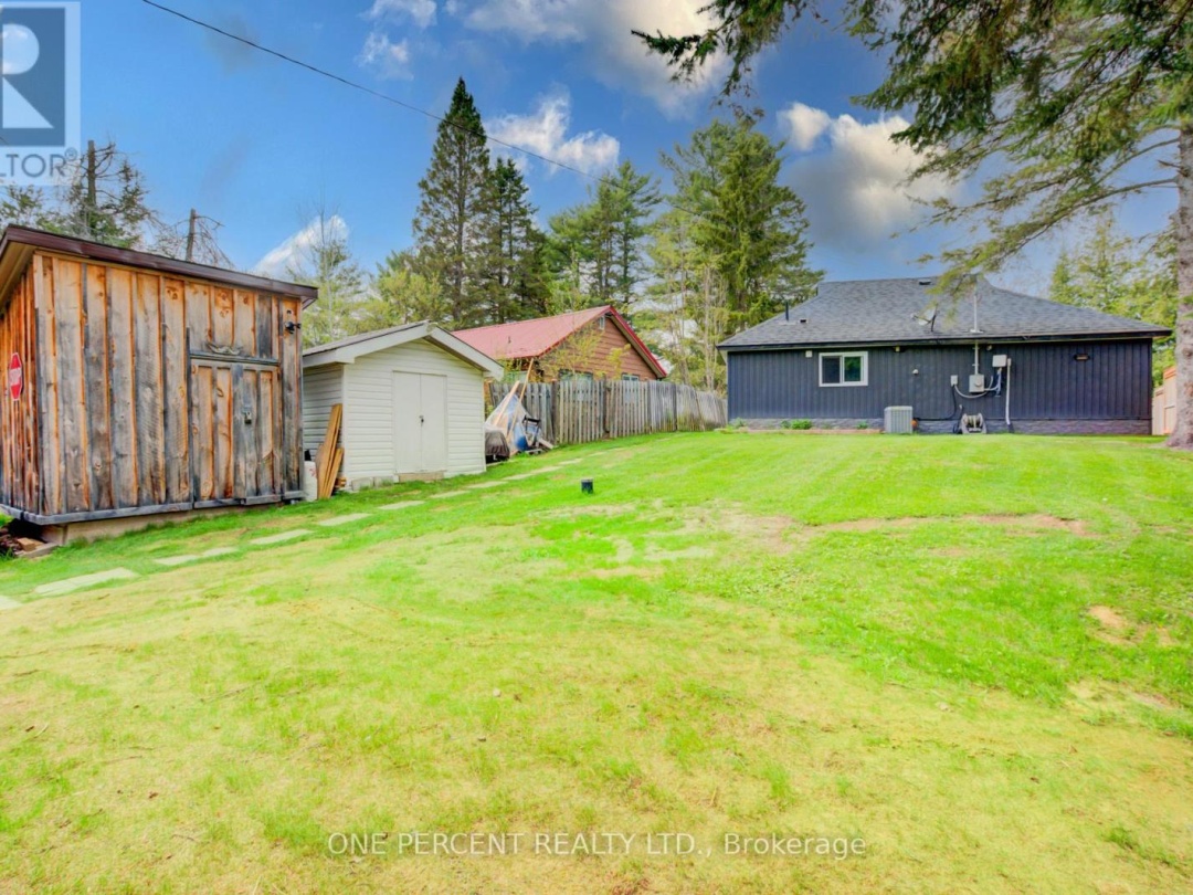 1105 Lakeshore Road, Gooderham Lake