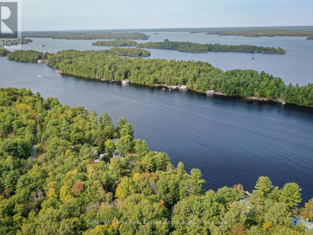 1029 LAKESHORE DRIVE, Lake Muskoka