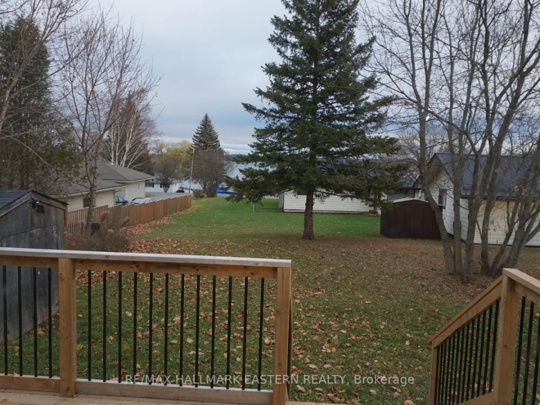 248 Crosby Drive, Pigeon Lake