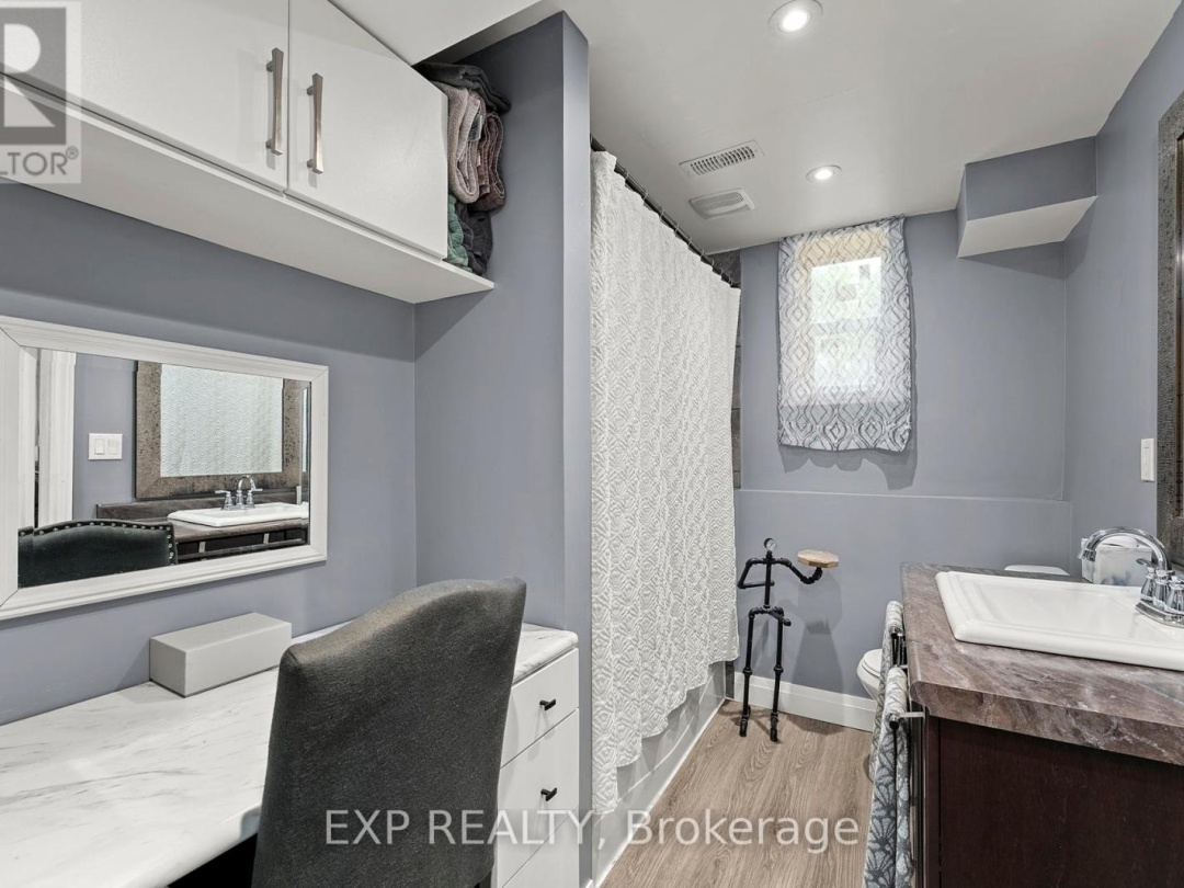 24115 THORAH PARK BOULEVARD, 