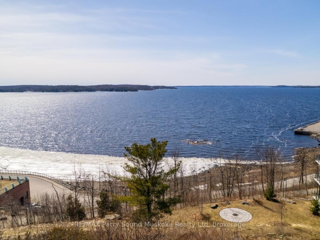 205 100 Beaconview Heights, Parry Sound