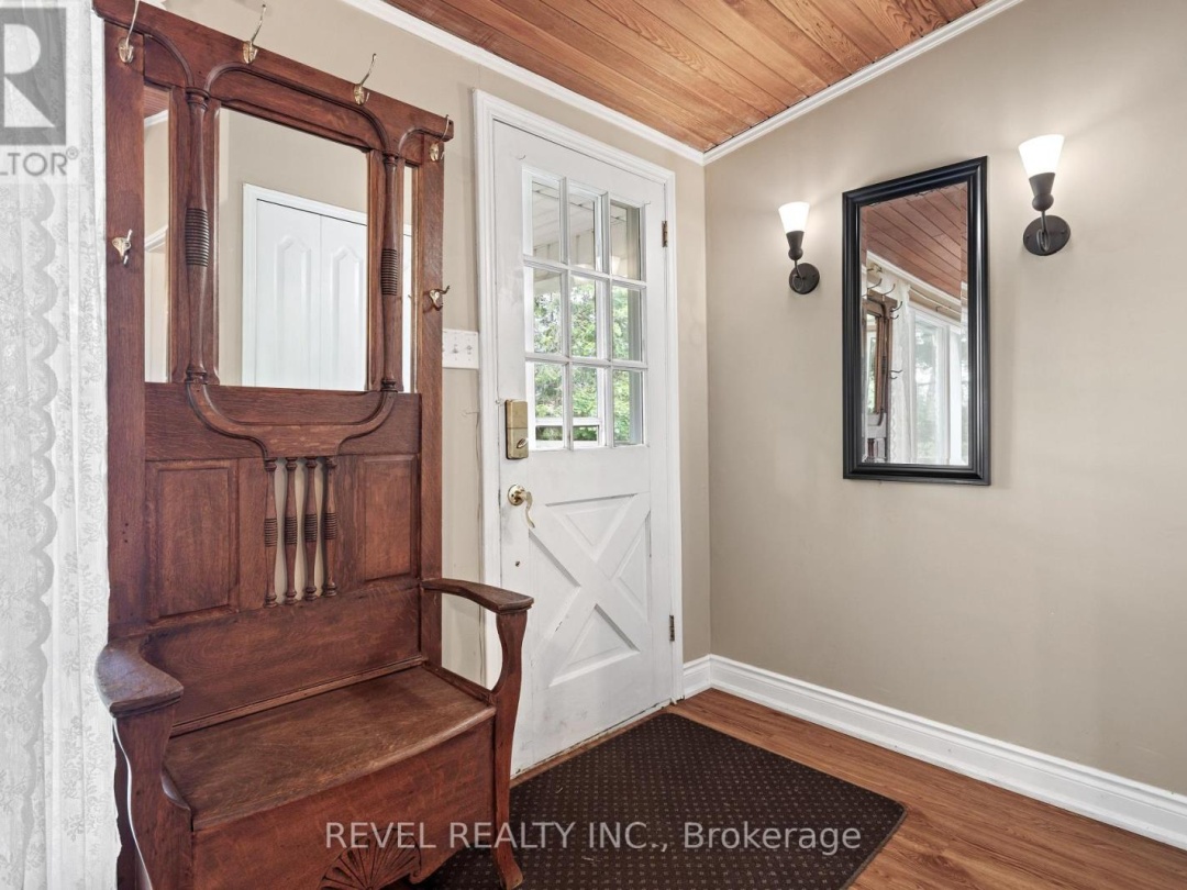 99 BOWEN ROAD, 