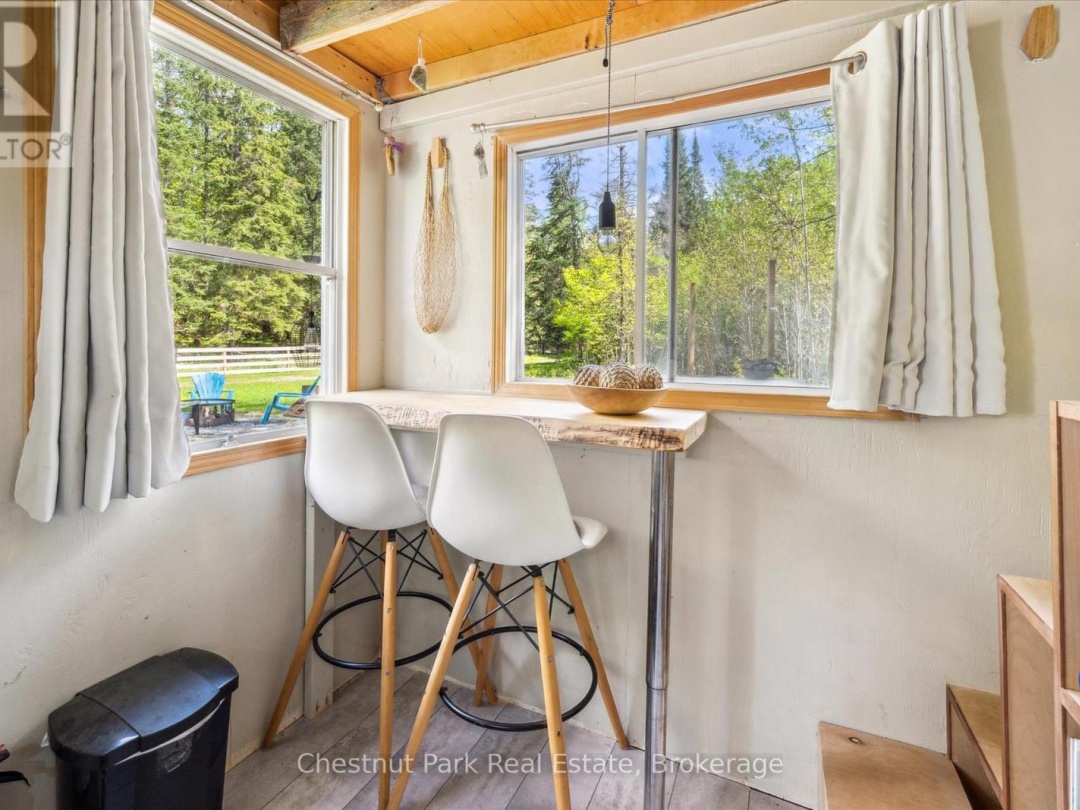 216 BLACKWATER LAKE ROAD, Seguin