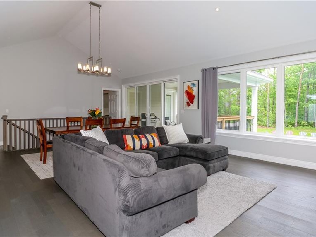 2066 Elana Drive, Orillia