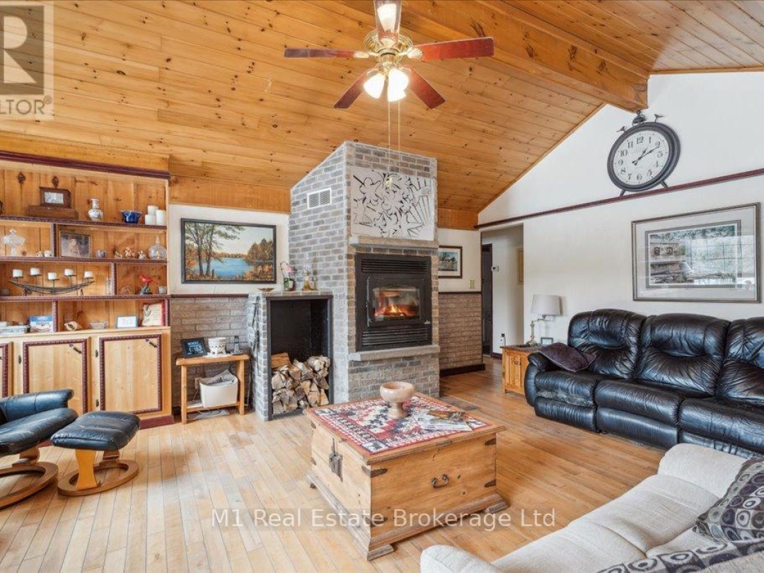 16A Hayhoe Road, Silver Lake