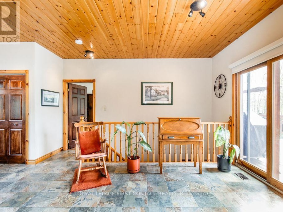 4447 ORKNEY BEACH ROAD, Lake Simcoe