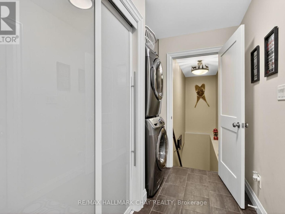 202 VEL-DOR CRESCENT, 