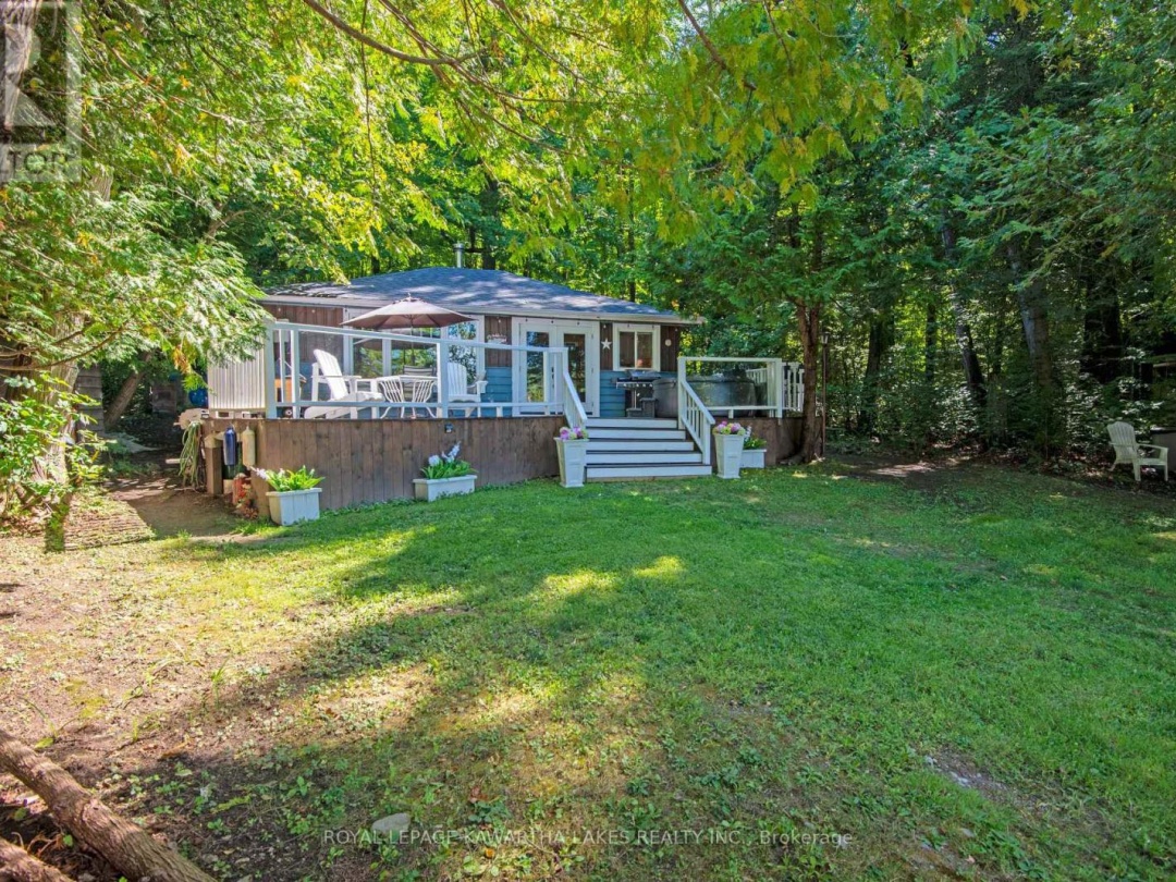 34 Deweys Island, Cameron Lake