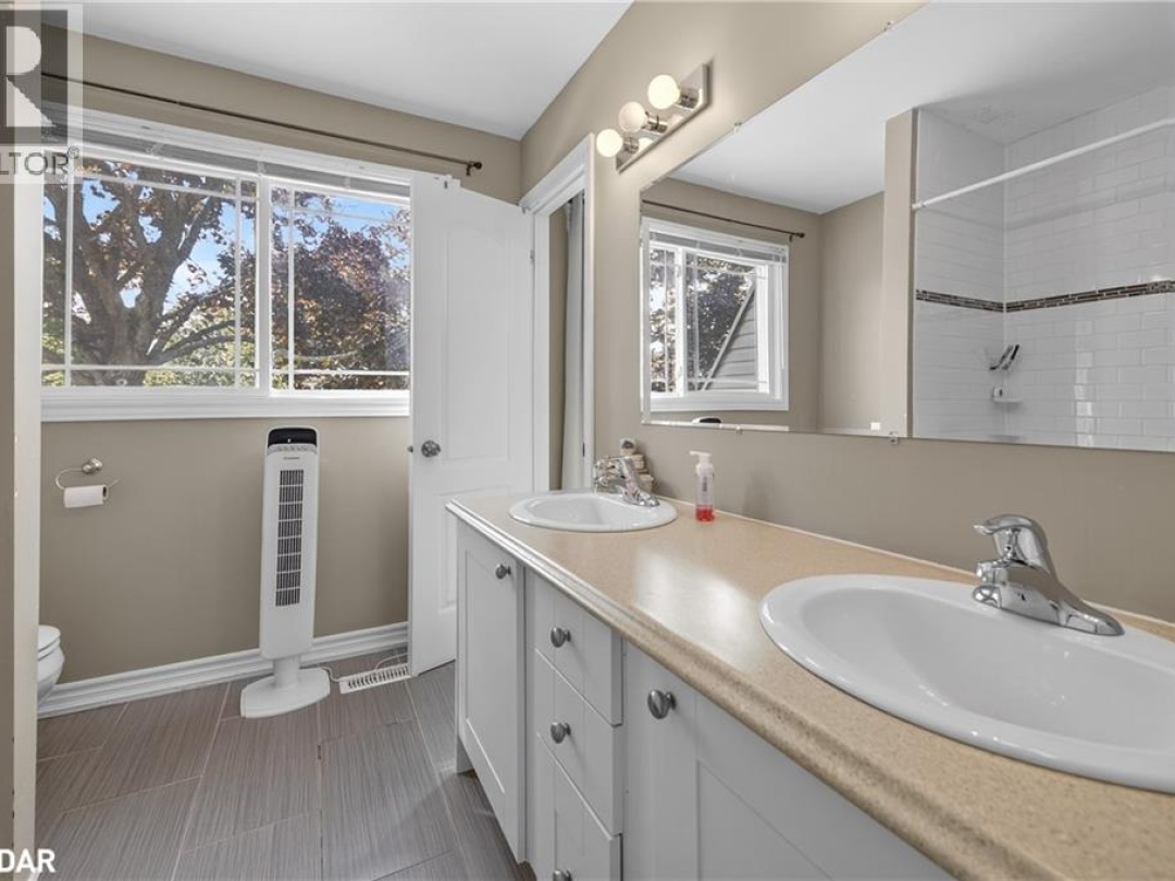 12 LANKIN Boulevard Unit# 36, 