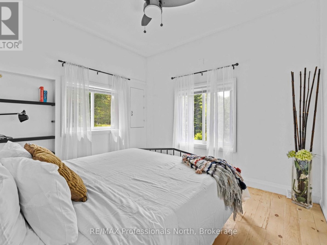 1009 SUMMERVILLE ROAD, 