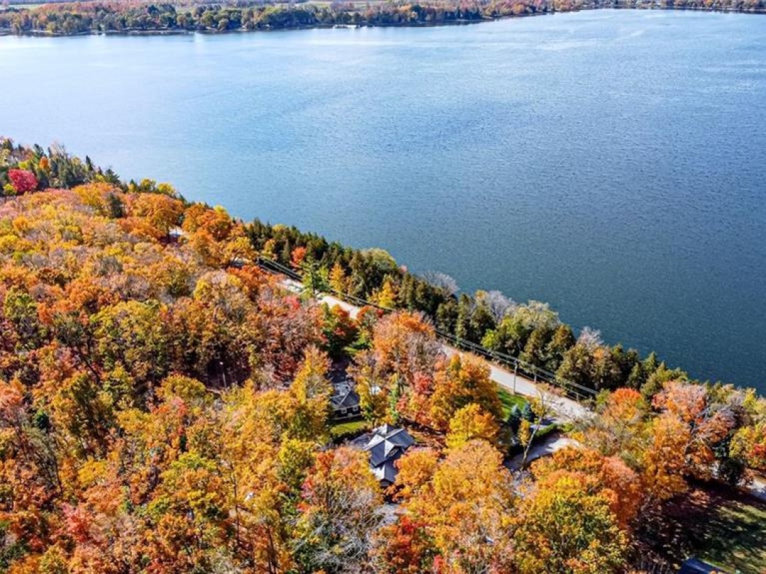 284 LAKE DALRYMPLE Road, 