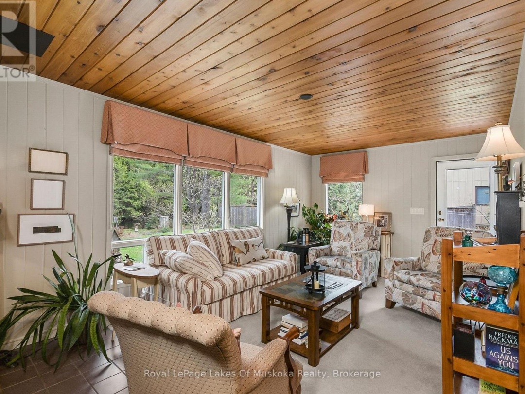 9 Summer Lane, Lake Muskoka