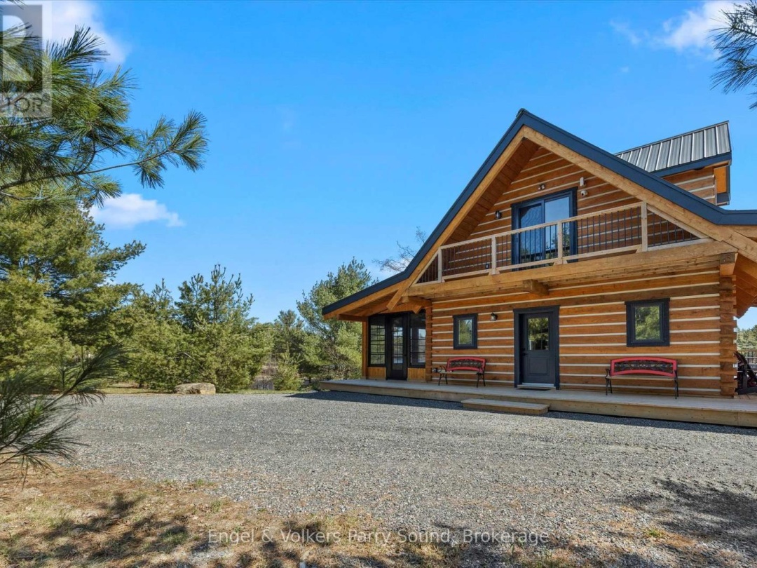 201 Loch Erne Road, Vowel Lake